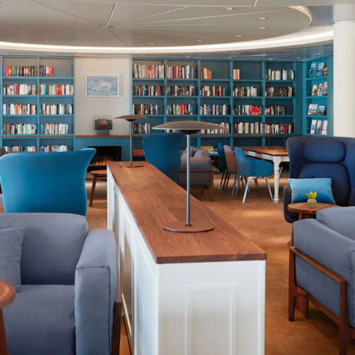 Njut av utsikten från Belvedere Lounge